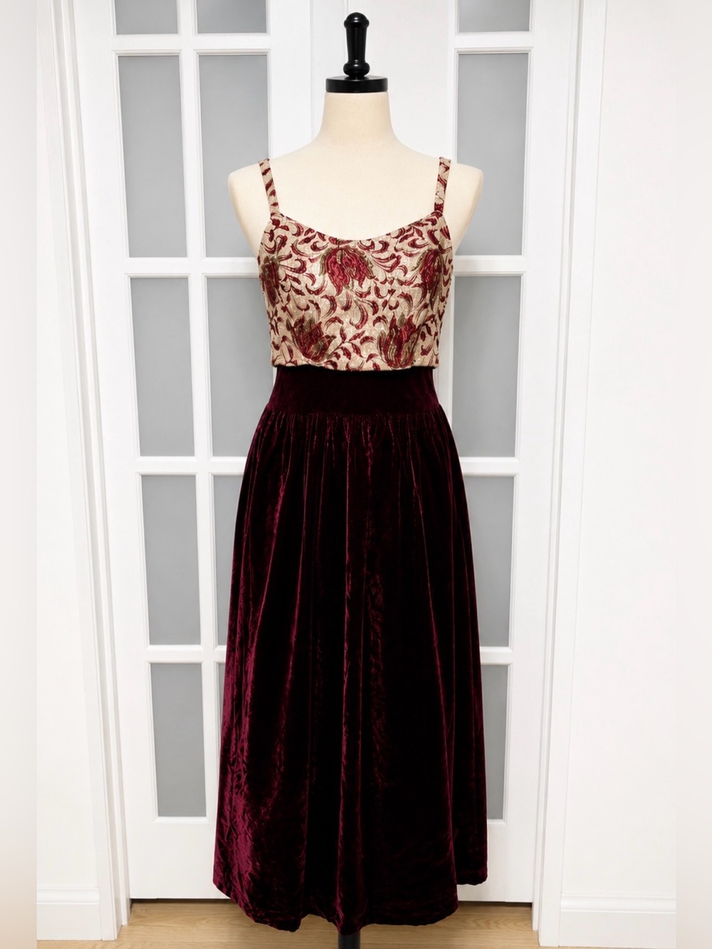 Vintage Union Made Mam’selle Burgundy Velvet Brocade Cocktail Formal Dress XS S